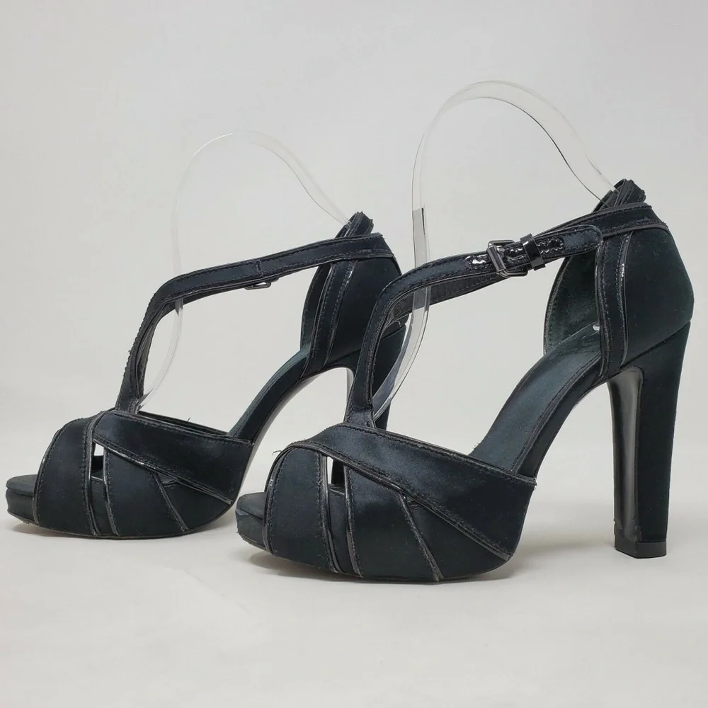 Tory Burch Brandy Satin Strappy heels Size 6 M